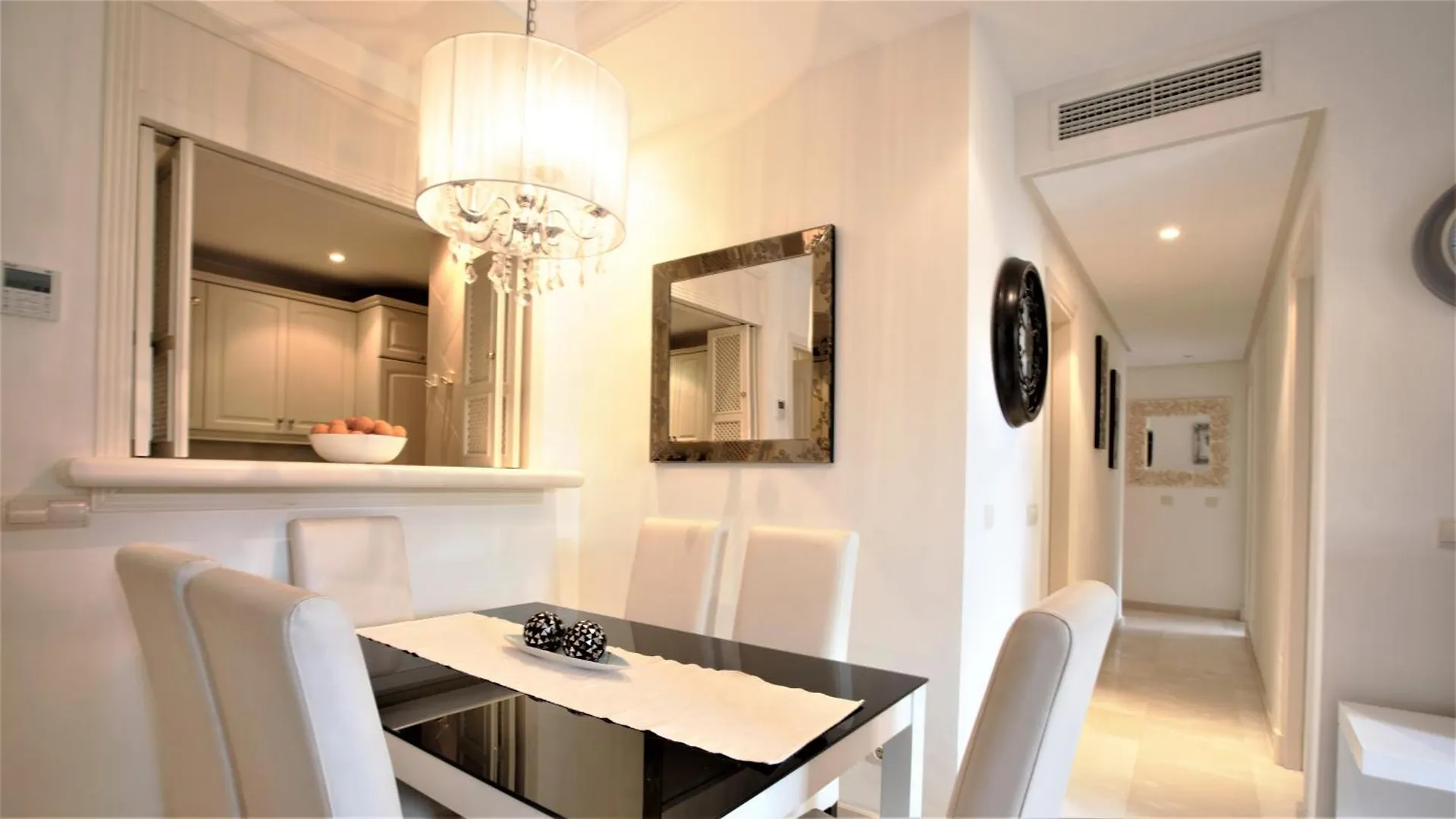 Apartment R15 Beach Side 3 Bedroom Flat Marbella